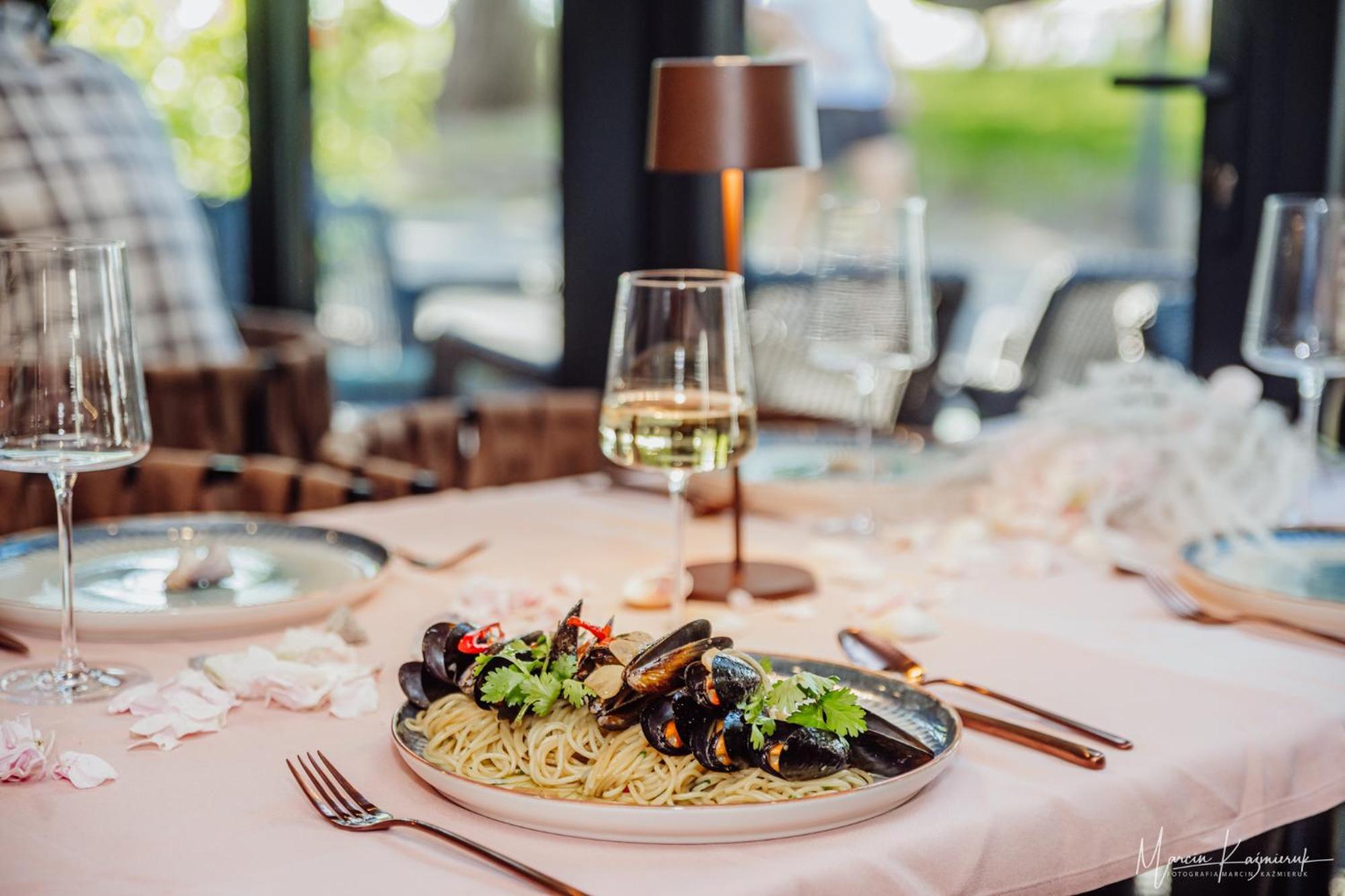Cristal Bed & Breakfast Ustka Bagian luar foto
