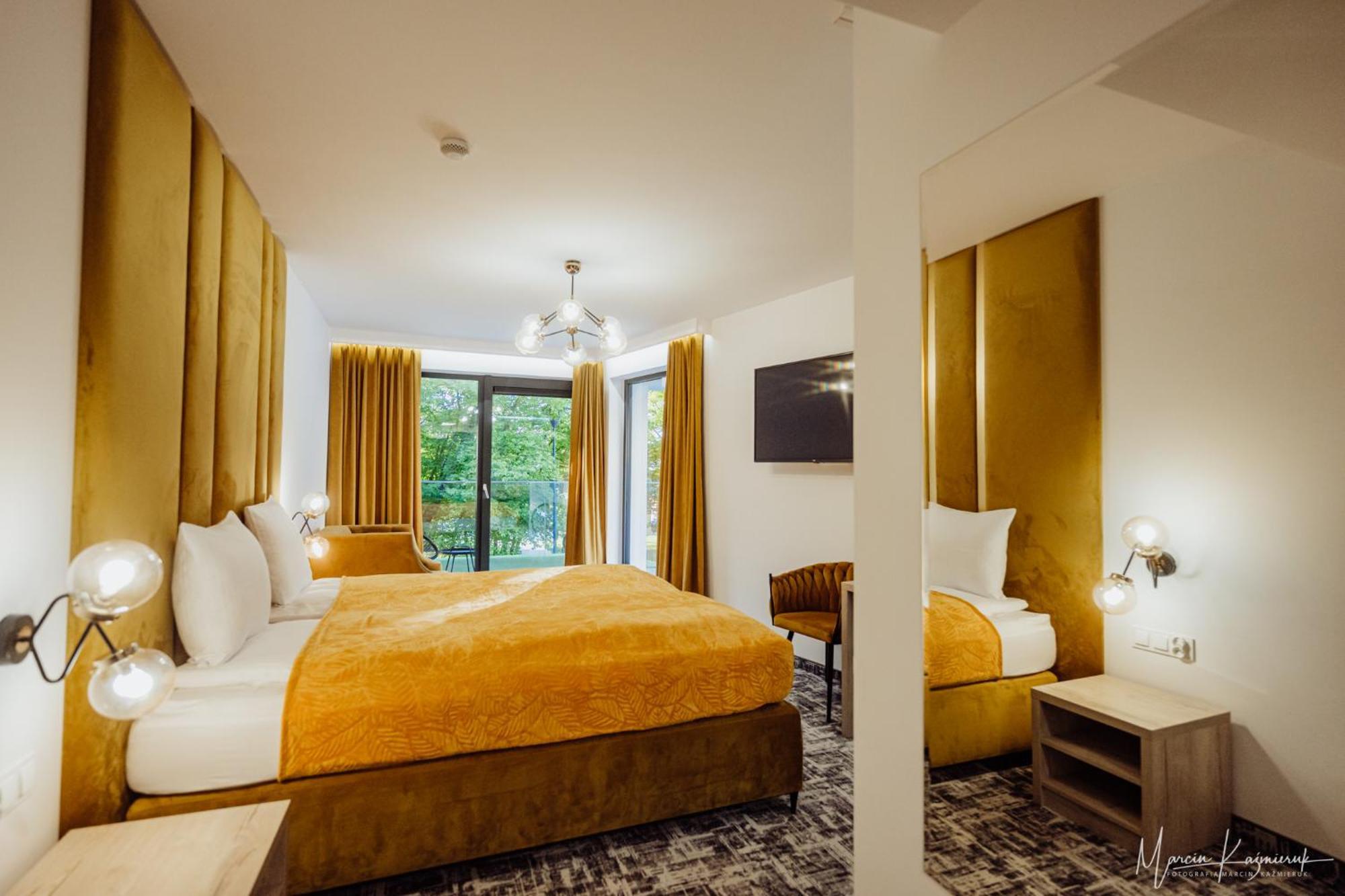 Cristal Bed & Breakfast Ustka Bagian luar foto