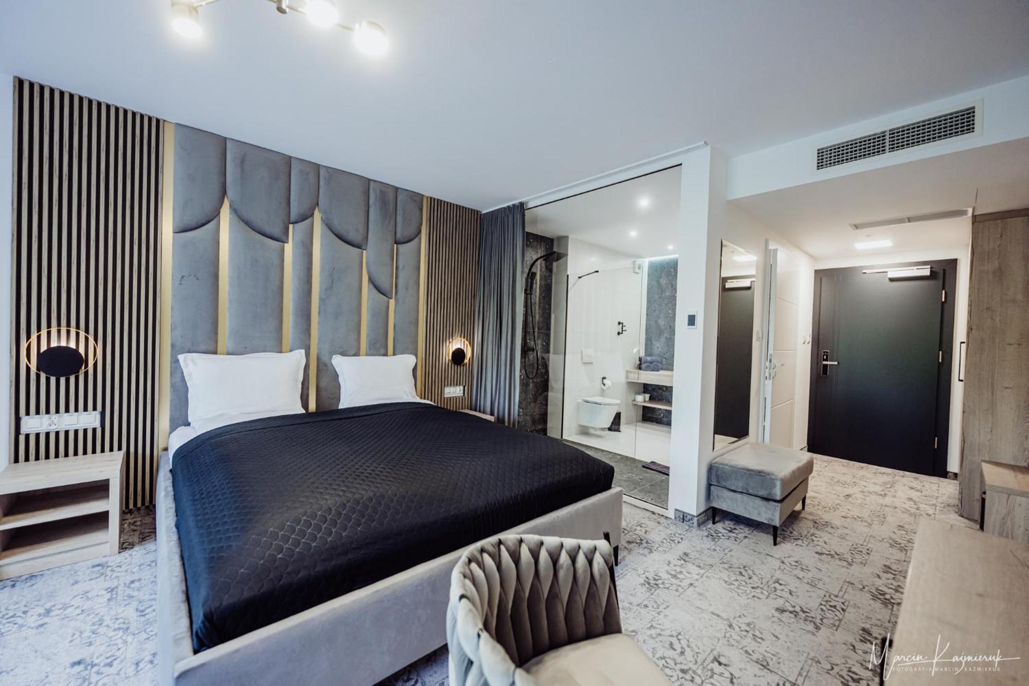 Cristal Bed & Breakfast Ustka Bagian luar foto