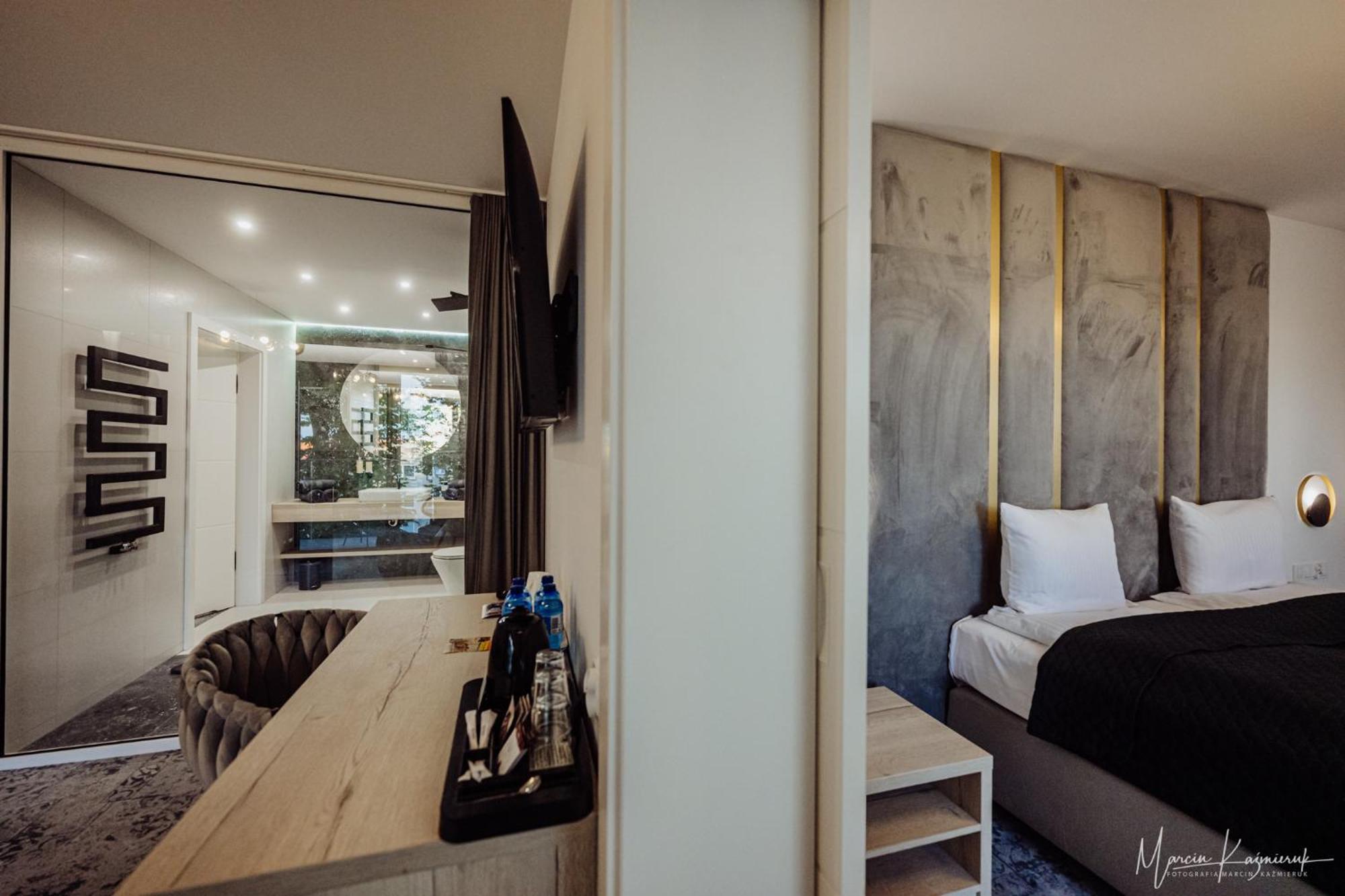 Cristal Bed & Breakfast Ustka Bagian luar foto