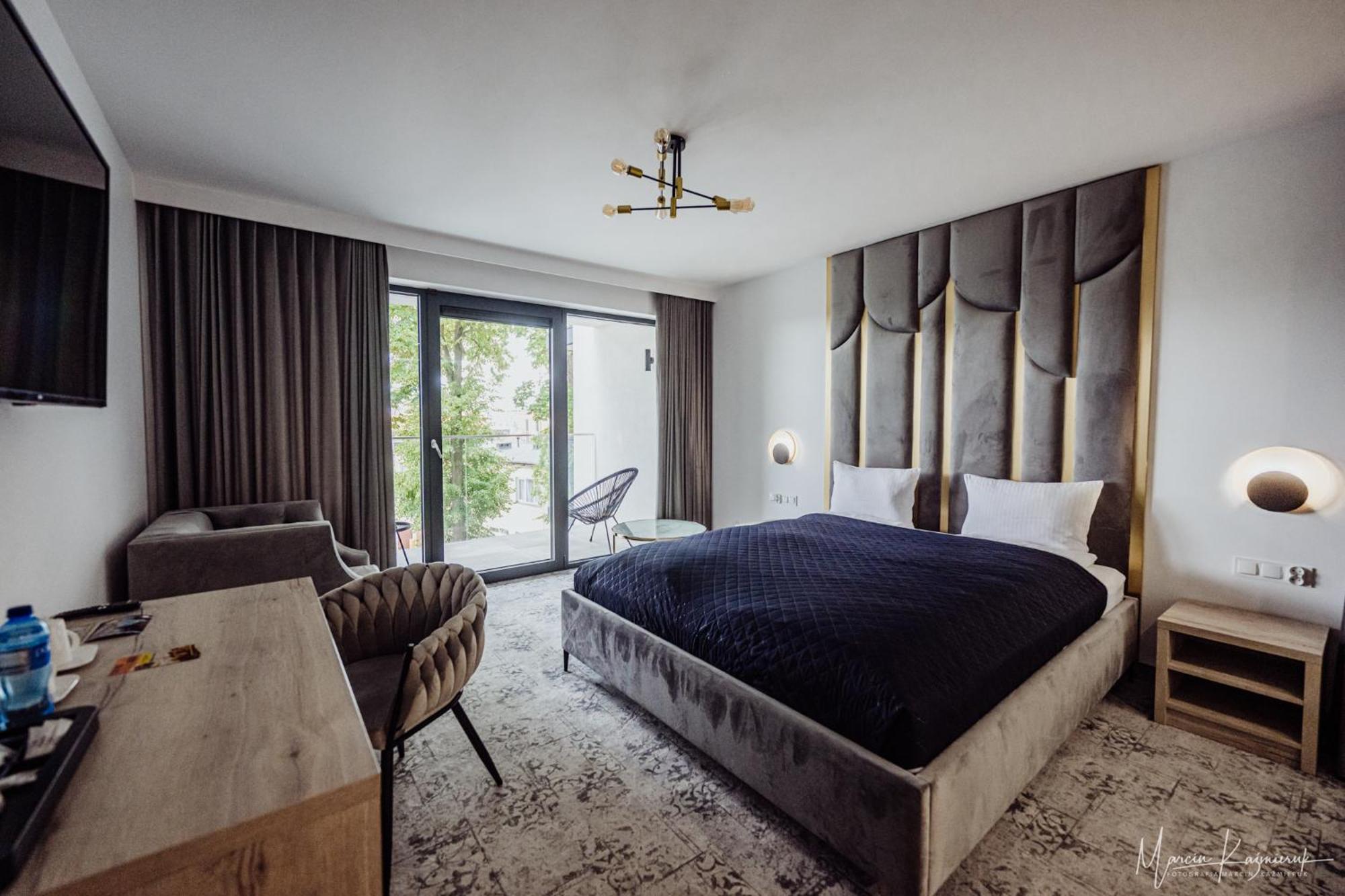 Cristal Bed & Breakfast Ustka Bagian luar foto