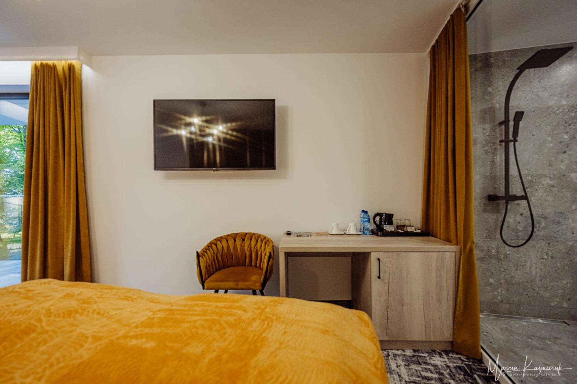 Cristal Bed & Breakfast Ustka Bagian luar foto