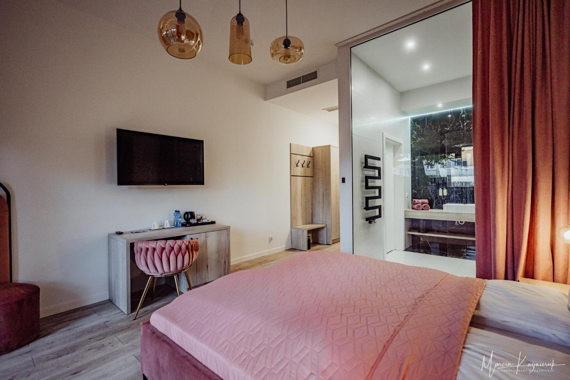 Cristal Bed & Breakfast Ustka Bagian luar foto