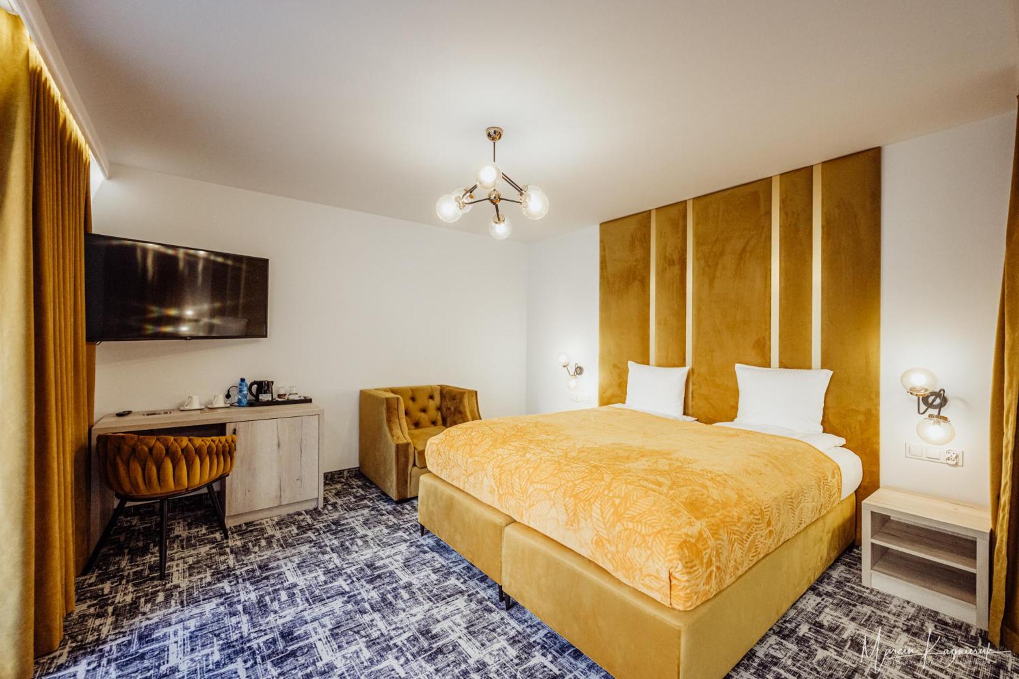 Cristal Bed & Breakfast Ustka Bagian luar foto
