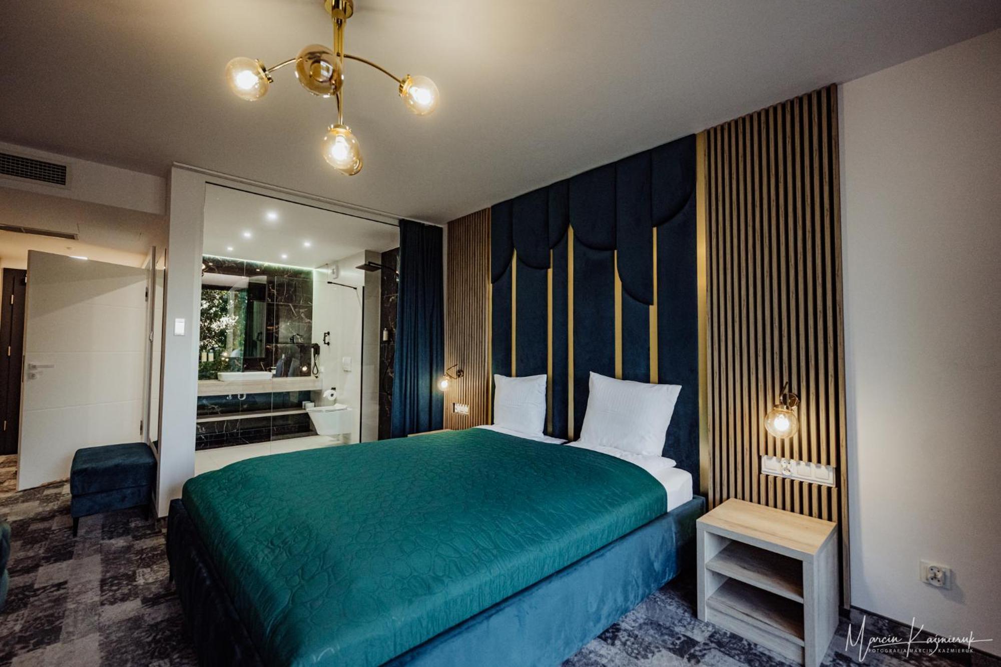 Cristal Bed & Breakfast Ustka Bagian luar foto